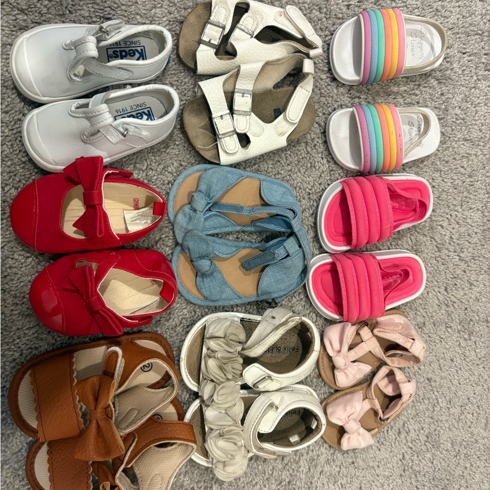 White and Red Sandals with Classic Style